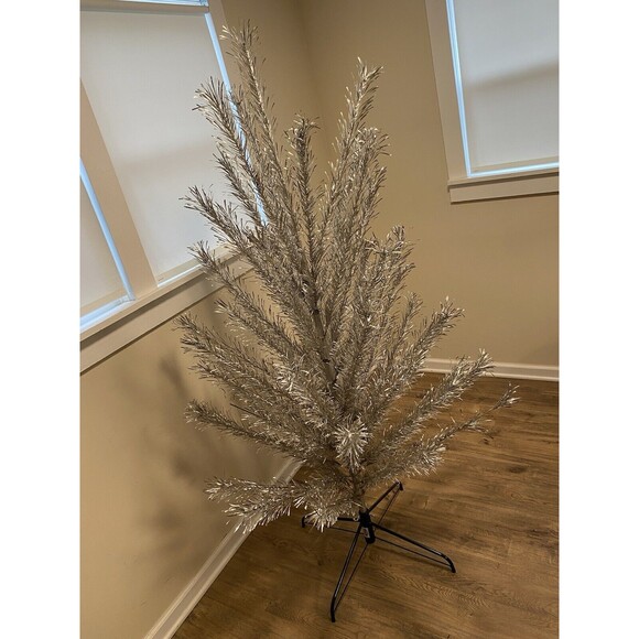 Vintage Aluminum Christmas Tree 6ft Sapphire Regal W/ Box 60s 70s 52 branch READ - Picture 10 of 16